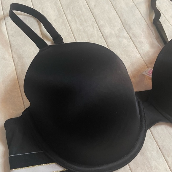 PINK Victoria's Secret Lightly Lined T-Shirt Black Bra 36C - Picture 3 of 11